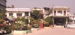 इटहरी उपमहानगरपालिकाको कार्यालय अगाडि शंकास्पद वस्तु फेला